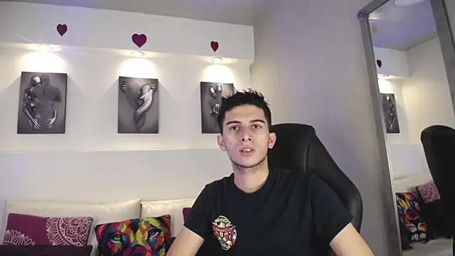 MrWilliseo online show from March 2025 07:43:02 PM