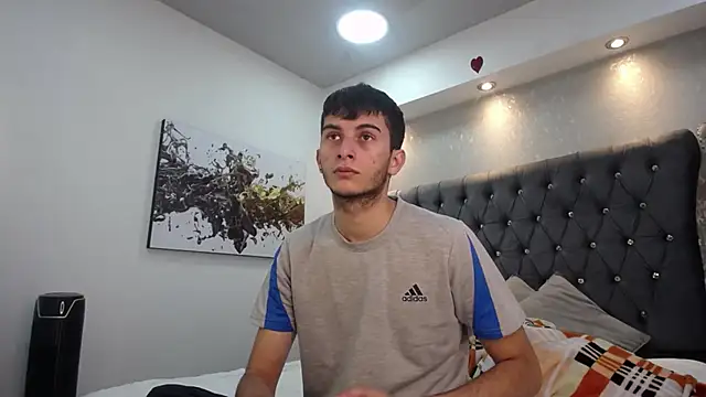 MrWilliseo online show from March 2025 07:44:02 PM