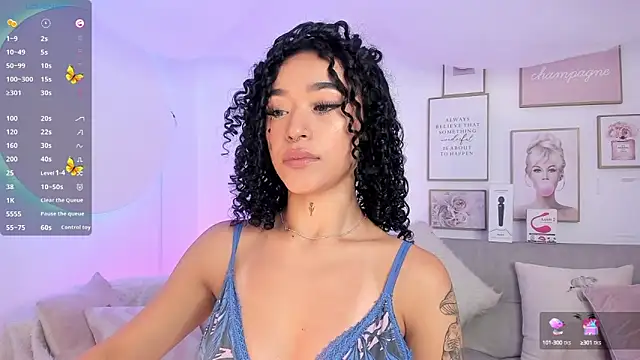 Snapshot of Crystal_Dluna chatting on January 2025 12:26:01 PM Crystal Dluna online show from January 2025 12:26:01 PM