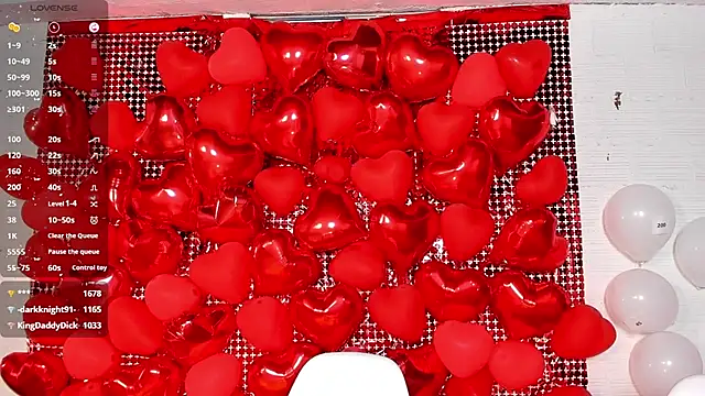 Snapshot of Crystal_Dluna chatting on February 2025 10:47:01 PM Crystal Dluna online show from February 2025 10:47:01 PM