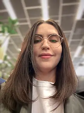 meow girl online show from October 2025 09:59:02 AM