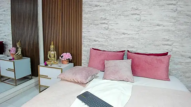 MadisonHunter2024 online show from January 2025 10:30:02 PM