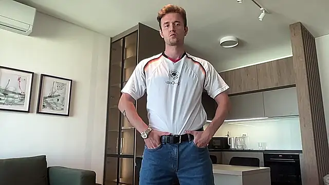 Snapshot of cute_mark chatting on July 2026 11:39:02 AM cute mark online show from July 2026 11:39:02 AM
