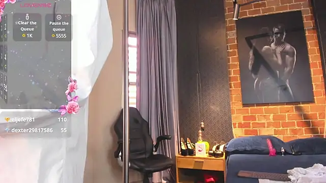 Venusflame   online show from January 2025 04:09:01 PM