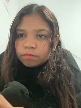 Amaia Nomi online show from September 2025 10:11:01 PM