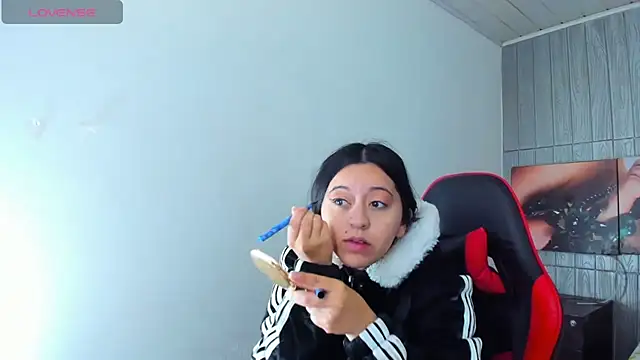 zoe connor19 online show from April 2026 12:02:01 PM