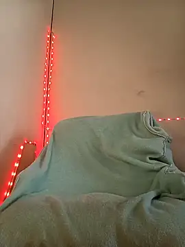 chloewildd  online show from November 2025 03:00:01 PM