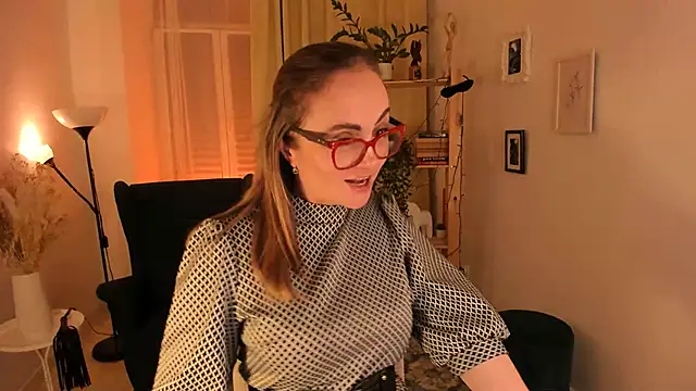Snapshot of AdelaideRosabel chatting on March 2025 01:12:01 AM AdelaideRosabel online show from March 2025 01:12:01 AM