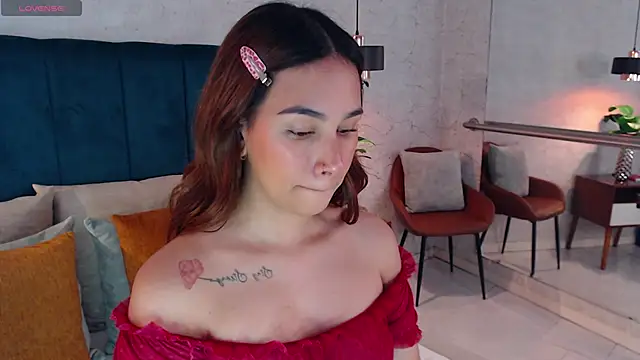 Snapshot of AdeleAndersonn chatting on October 2025 05:47:03 PM AdeleAndersonn online show from October 2025 05:47:03 PM