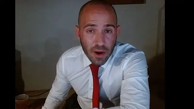 Snapshot of TheNakedPreacher chatting on December 2024 07:58:01 AM TheNakedPreacher online show from December 2024 07:58:01 AM