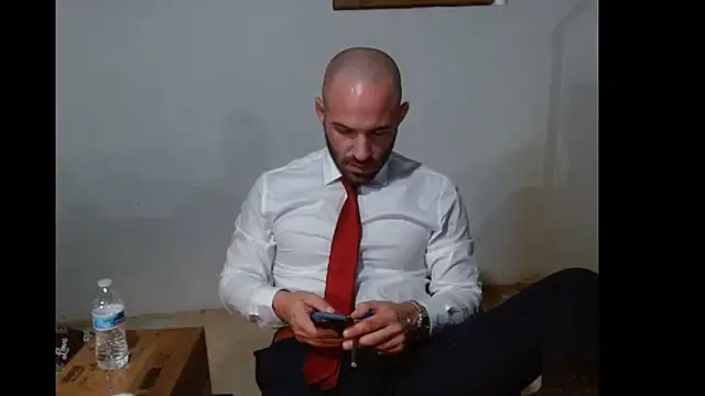 Snapshot of TheNakedPreacher chatting on December 2024 02:49:02 PM TheNakedPreacher online show from December 2024 02:49:02 PM