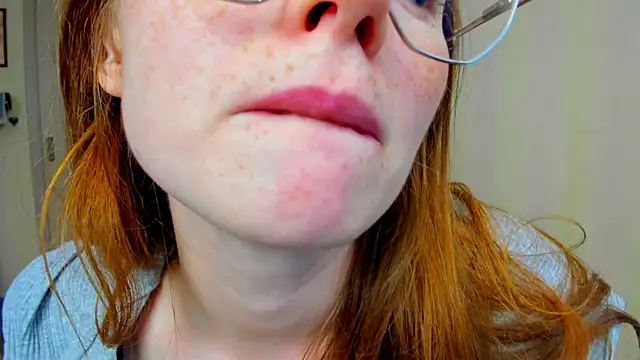 Snapshot of Fire_Luna chatting on October 2025 08:22:01 AM Fire Luna online show from October 2025 08:22:01 AM