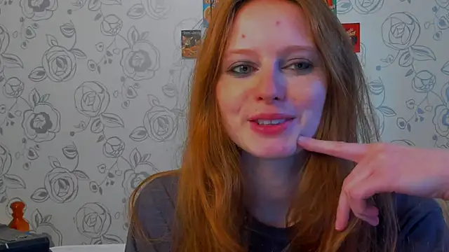 Snapshot of Fire_Luna chatting on May 2026 10:33:01 AM Fire Luna online show from May 2026 10:33:01 AM