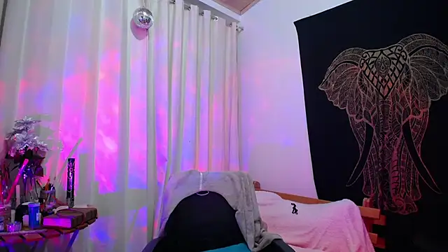 AmaRiv online show from December 2024 11:13:02 PM