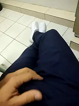 gatmoreno1 online show from January 2026 05:04:02 PM