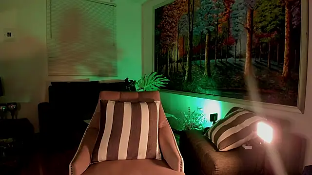 Elizabethz1 online show from January 2025 12:06:01 AM