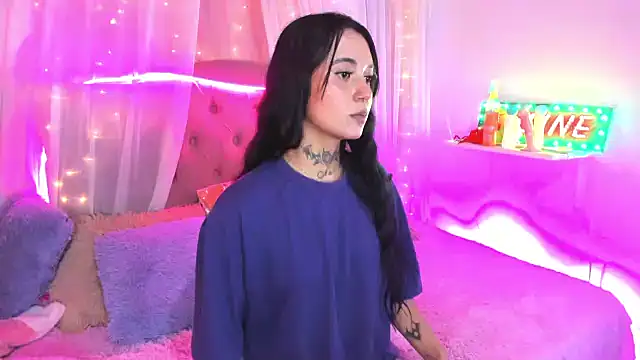 Snapshot of _Mia__9 chatting on February 2025 02:40:01 AM Mia 9 online show from February 2025 02:40:01 AM