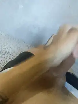 Snapshot of Juliano69xv chatting on March 2025 12:27:02 PM Juliano69xv online show from March 2025 12:27:02 PM