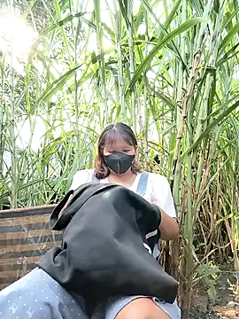 Snapshot of Betty20zx chatting on October 2025 01:17:02 AM Betty20zx online show from October 2025 01:17:02 AM