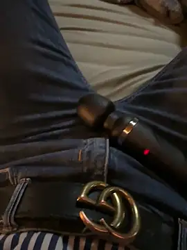 Snapshot of Ana-05 chatting on December 2024 07:18:01 PM Ana-05 online show from December 2024 07:18:01 PM