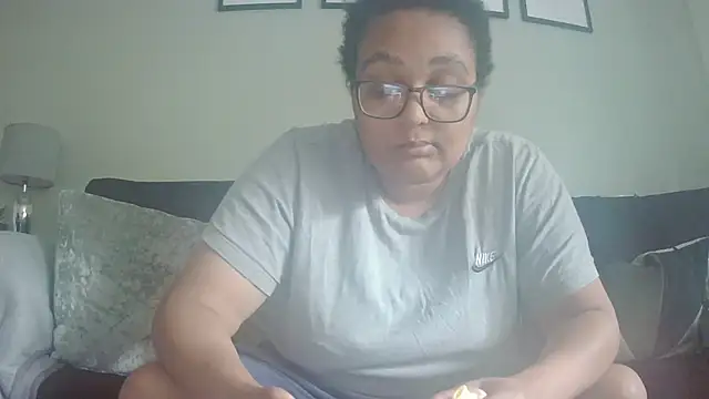 vanilla chocolate23 online show from June 2026 03:13:01 PM