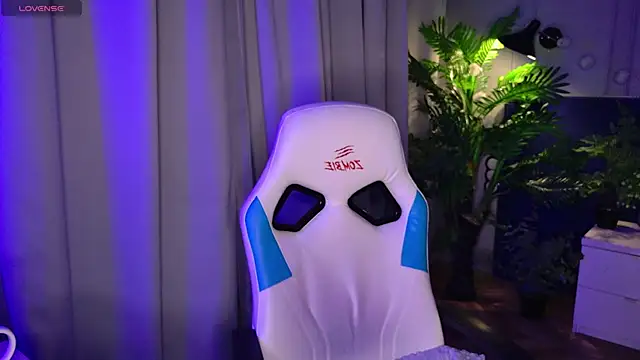 EnnySunrise online show from September 2025 07:06:02 PM