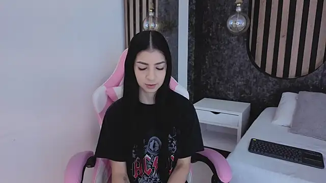 miss10 antonella online show from November 2025 11:53:01 AM