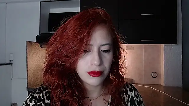 Snapshot of sahra_taylor_ chatting on January 2025 02:14:01 PM sahra taylor online show from January 2025 02:14:01 PM