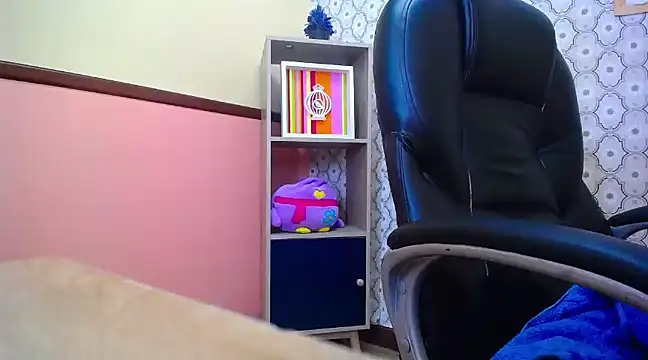 MichaelTwuis online show from December 2024 08:36:02 AM