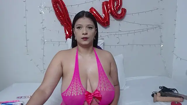 Nicol Love0 online show from February 2025 03:48:02 PM