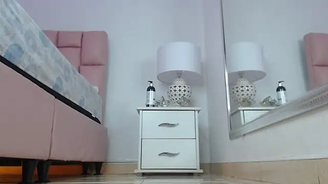 Zoe Vixen online show from December 2024 03:52:01 PM