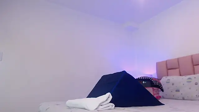 Zoe Vixen online show from December 2024 12:20:02 PM