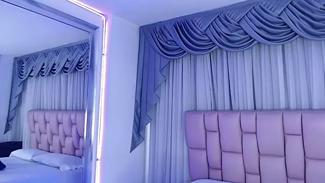 Zoe Vixen online show from January 2025 08:21:01 PM