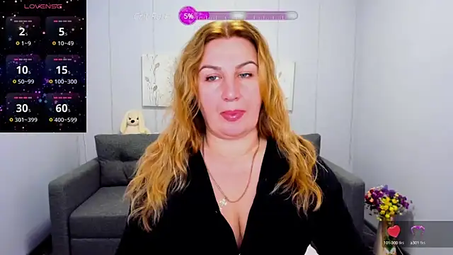 Lili Crossi online show from December 2024 06:47:01 AM