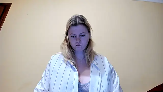 LillyDepp online show from December 2025 02:23:01 PM