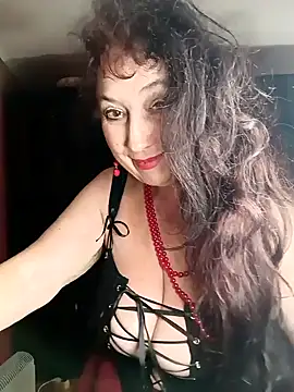Snapshot of GypsyEsmeralda chatting on December 2024 06:09:01 PM GypsyEsmeralda online show from December 2024 06:09:01 PM