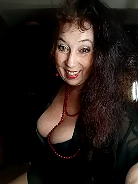 Snapshot of GypsyEsmeralda chatting on January 2025 03:32:02 PM GypsyEsmeralda online show from January 2025 03:32:02 PM