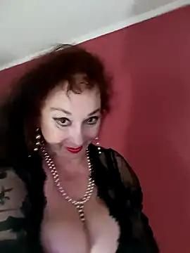 Snapshot of GypsyEsmeralda chatting on March 2025 06:07:02 PM GypsyEsmeralda online show from March 2025 06:07:02 PM