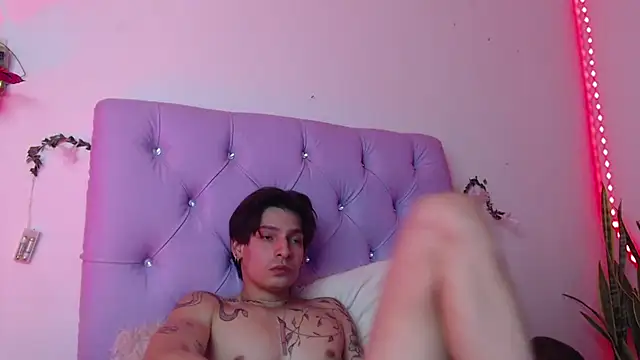 Apolo Hidalgo01 online show from January 2025 04:37:02 PM