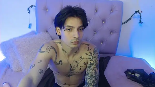 Apolo Hidalgo01 online show from January 2025 03:38:01 AM