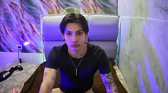 Apolo Hidalgo01 online show from February 2025 04:11:02 PM