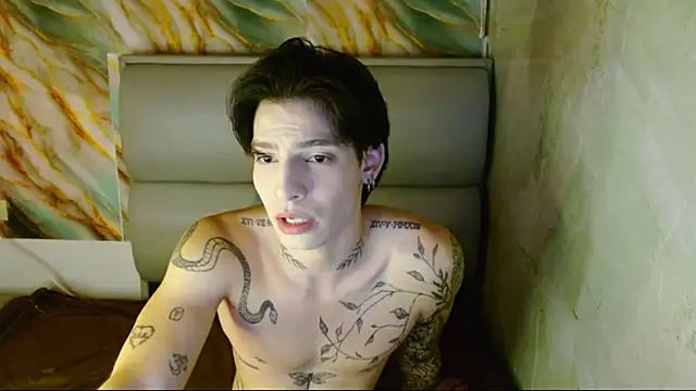 Apolo Hidalgo01 online show from September 2025 06:54:01 PM