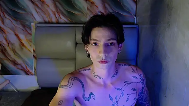 Apolo Hidalgo01 online show from October 2025 03:27:01 AM