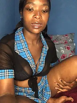 Snapshot of NunuBerry16 chatting on January 2025 04:19:01 PM NunuBerry16 online show from January 2025 04:19:01 PM