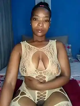 Snapshot of NunuBerry16 chatting on February 2025 07:05:01 PM NunuBerry16 online show from February 2025 07:05:01 PM