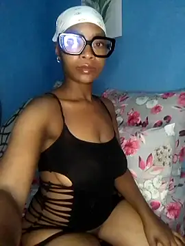 Snapshot of NunuBerry16 chatting on February 2025 11:26:02 PM NunuBerry16 online show from February 2025 11:26:02 PM