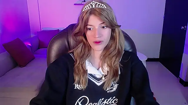 Nora Vennucci online show from January 2025 06:21:01 PM