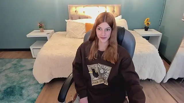 Nora Vennucci online show from January 2026 07:30:01 PM