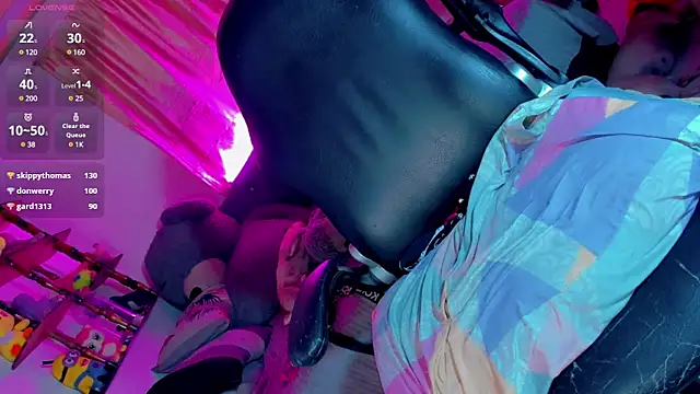 pinkscreens online show from February 2025 08:35:01 AM