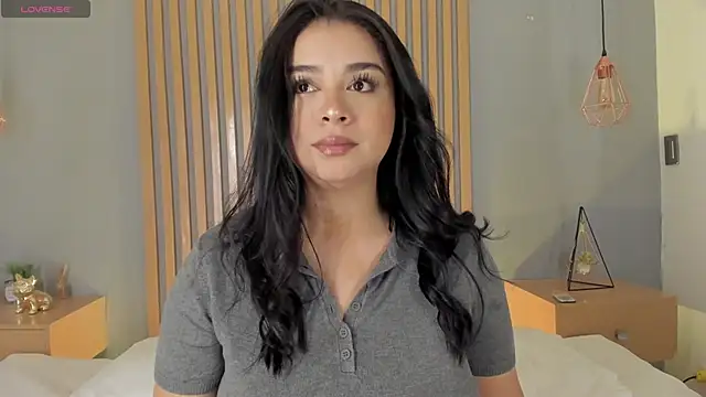 mary suarez online show from January 2025 03:43:01 AM